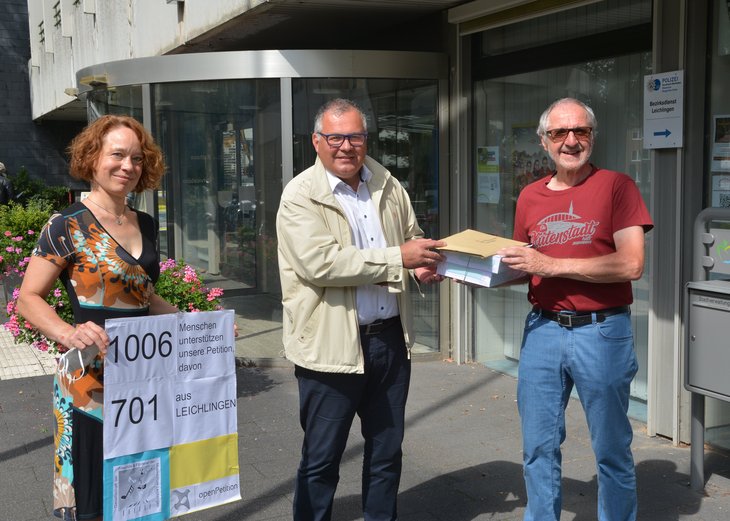 Link: Bürgermeister nimmt Petition des Fördervereins der Musikschule Leichlingen entgegen