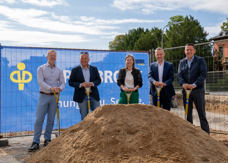 Link: Spatenstich und Grundsteinlegung an der GGS Uferstraße