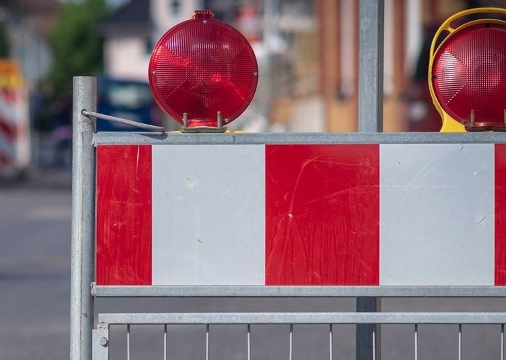 Link: Ab Montag, 30. März: Straßensanierung Hochstraße, Bahnübergang für 2 Wochen gesperrt